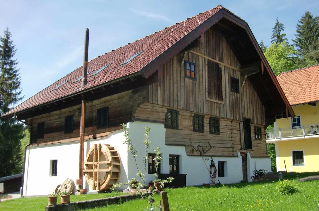 Heuholzmuehle Privatzimmer Elixhausen ภายนอก รูปภาพ